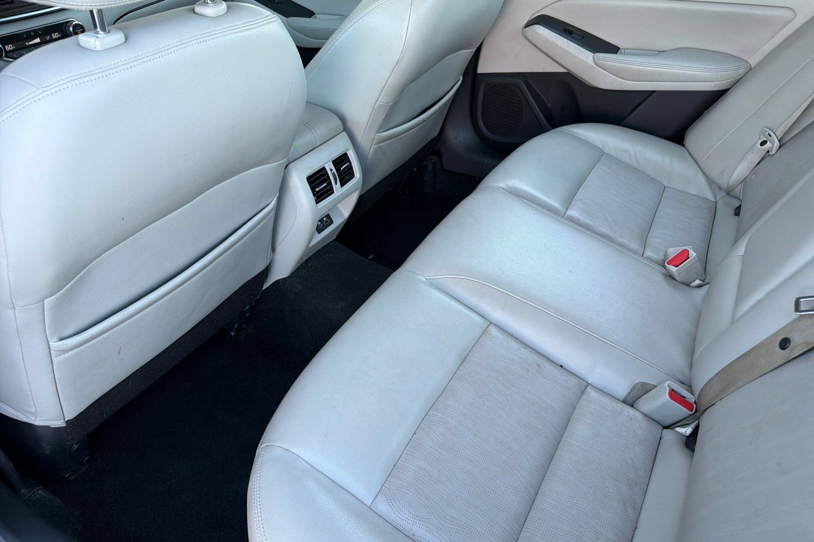 Used 2019 Nissan Altima 2.5 Platinum FWD image 11