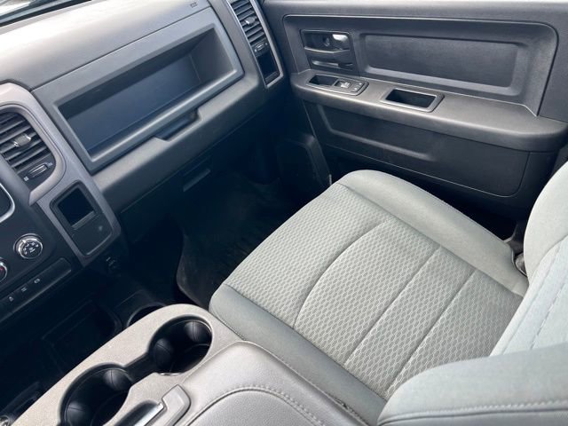 Used 2016 RAM 2500 Tradesman w/ Chrome Appearance Group AWD/4WD image 11
