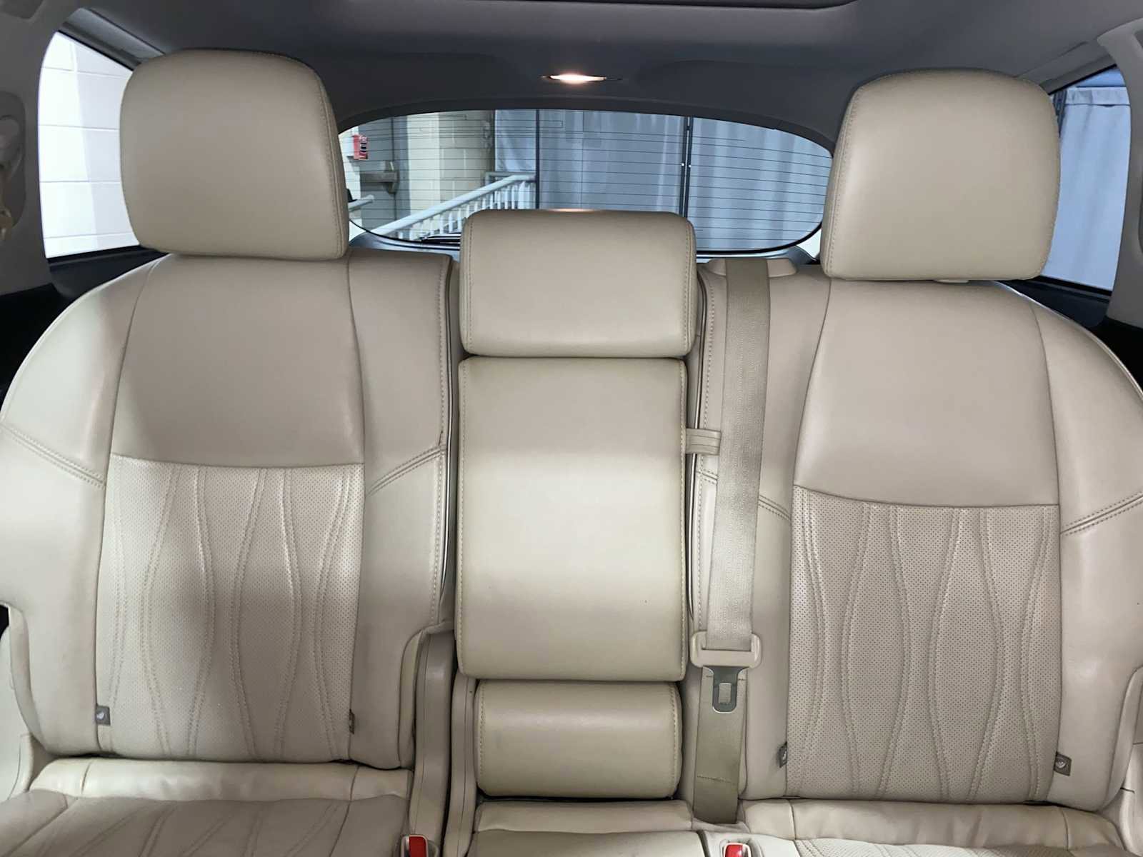 Used 2017 INFINITI QX60 FWD w/ Deluxe Technology Package image 22