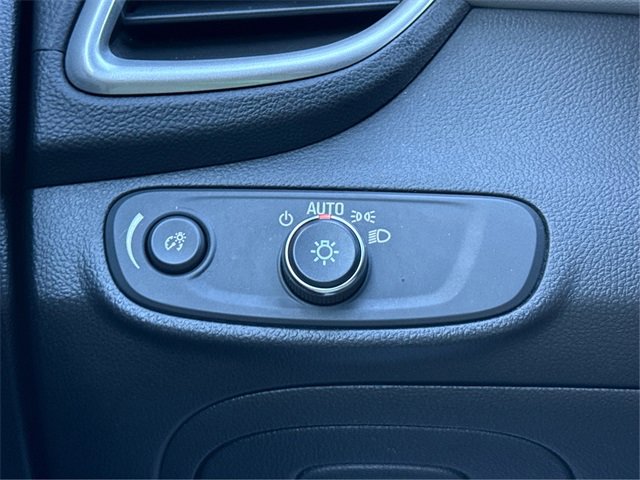 Used 2021 Chevrolet Trax LT image 19