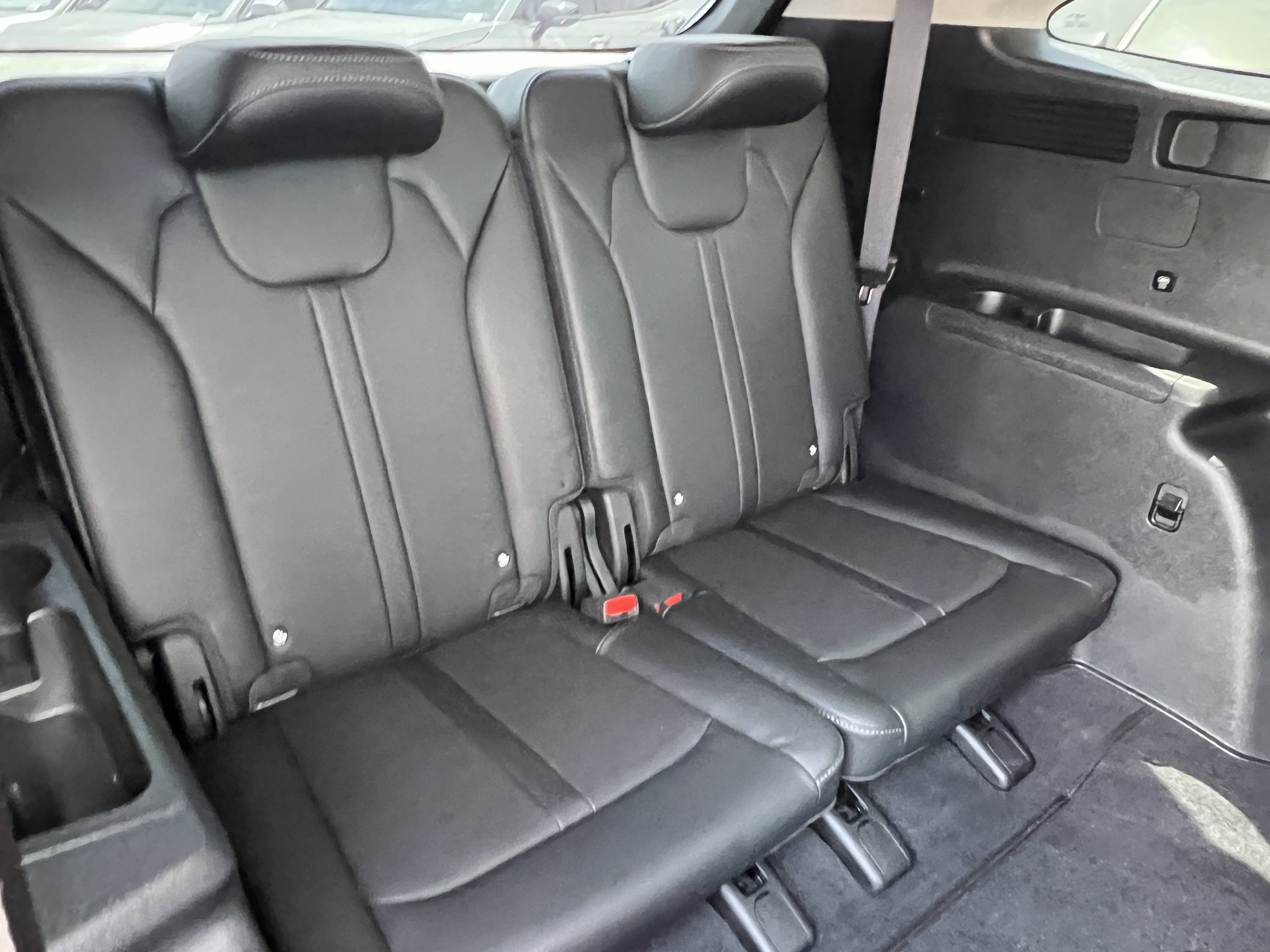 Certified 2025 Kia Sorento SX FWD image 20