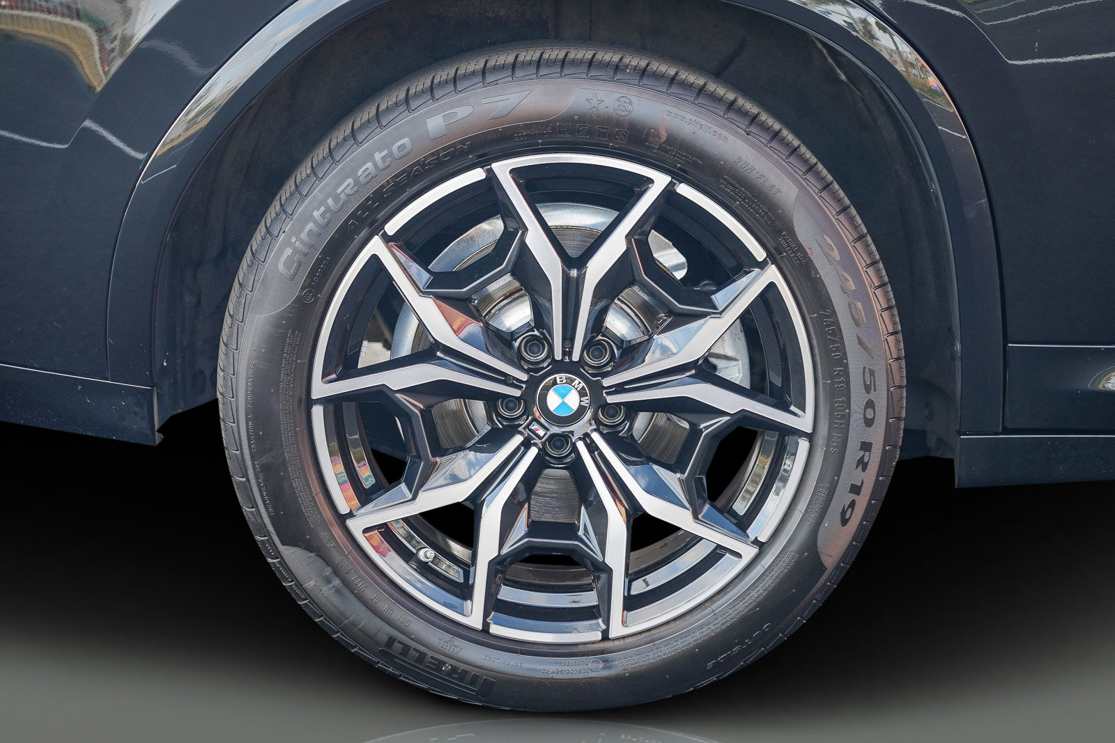 Used 2025 BMW X4 xDrive30i image 14