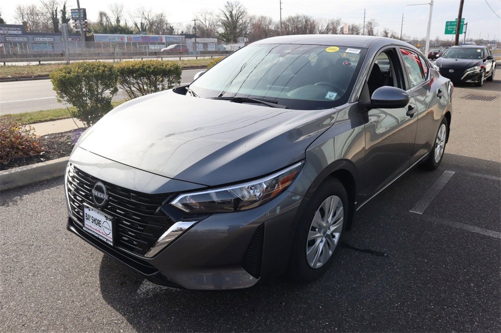 Certified 2025 Nissan Sentra S image 9