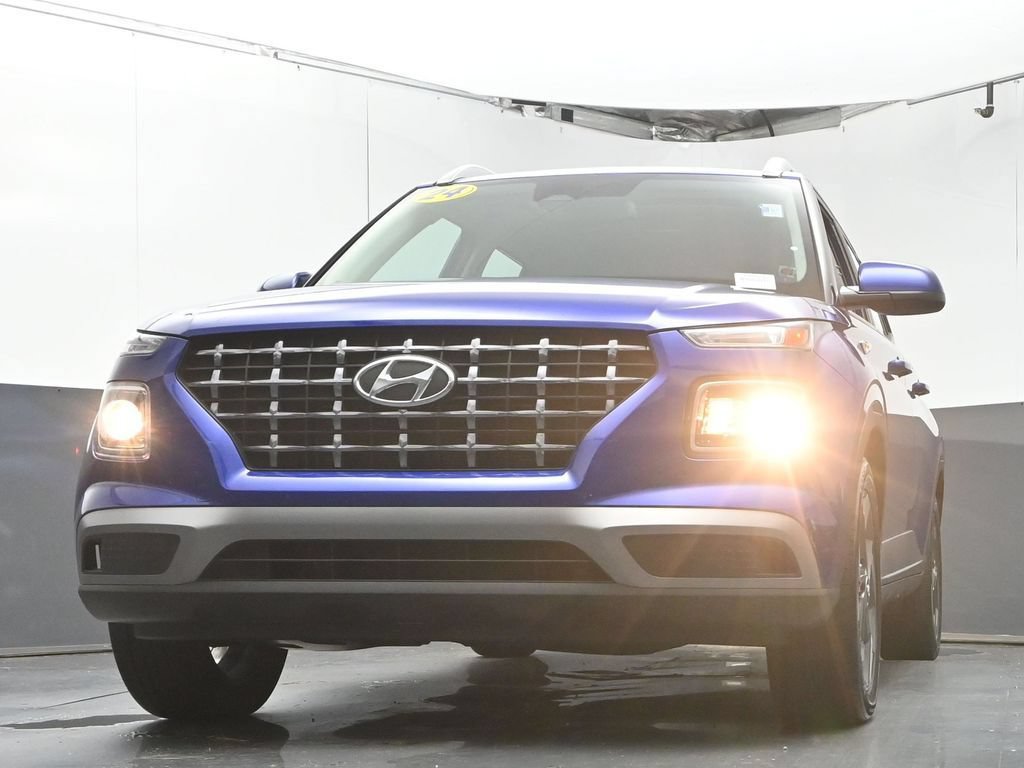 Used 2024 Hyundai Venue SEL FWD image 34