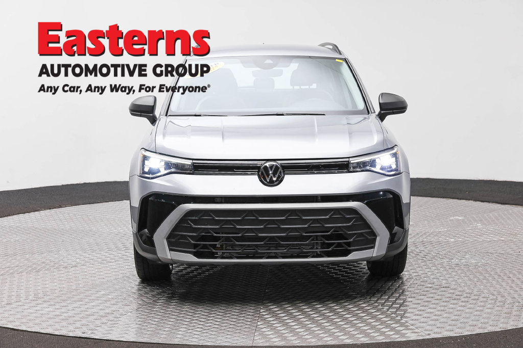 Used 2025 Volkswagen Taos S FWD image 3