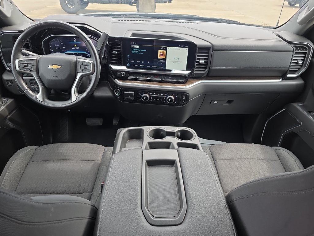 Used 2022 Chevrolet Silverado 1500 LT w/ Protection Package AWD/4WD image 16