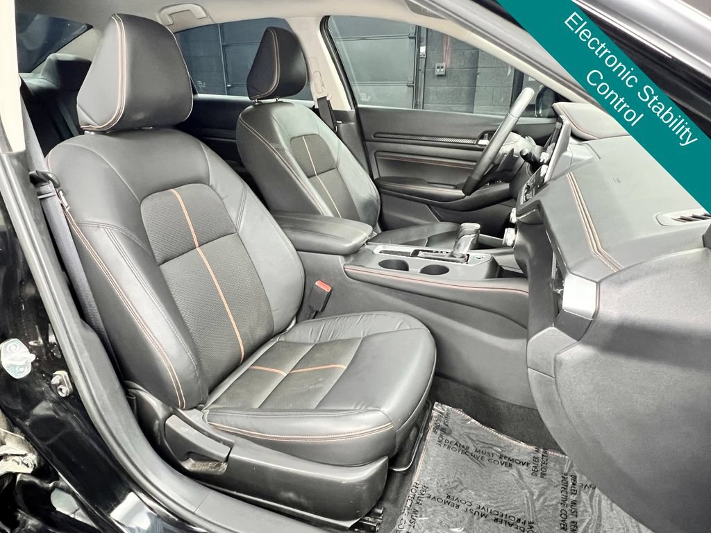 Used 2022 Nissan Altima 2.5 SR FWD image 8