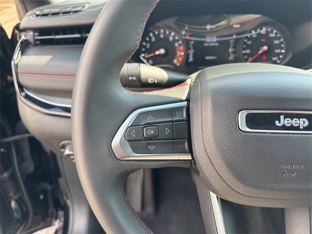 Used 2024 Jeep Compass Trailhawk image 16