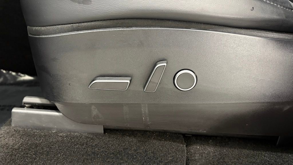 Used 2021 Tesla Model Y 2WD image 15