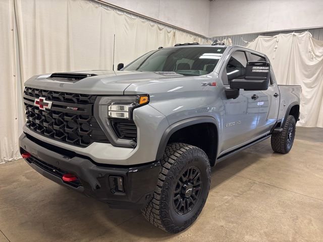 Used 2025 Chevrolet Silverado 2500 ZR2 w/ Technology Package AWD/4WD image 10