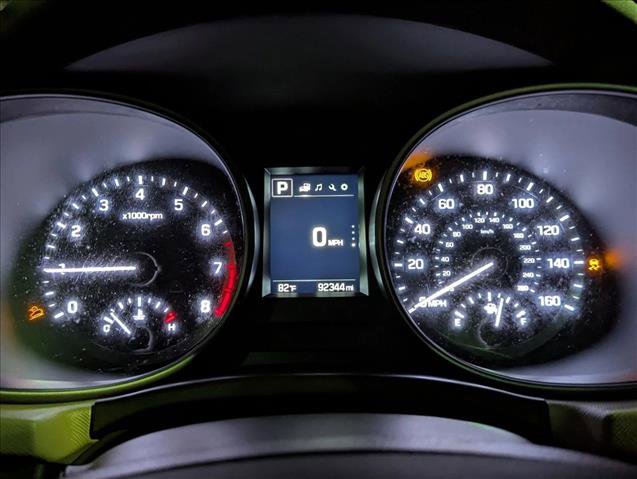 Used 2017 Hyundai Santa Fe SE image 11