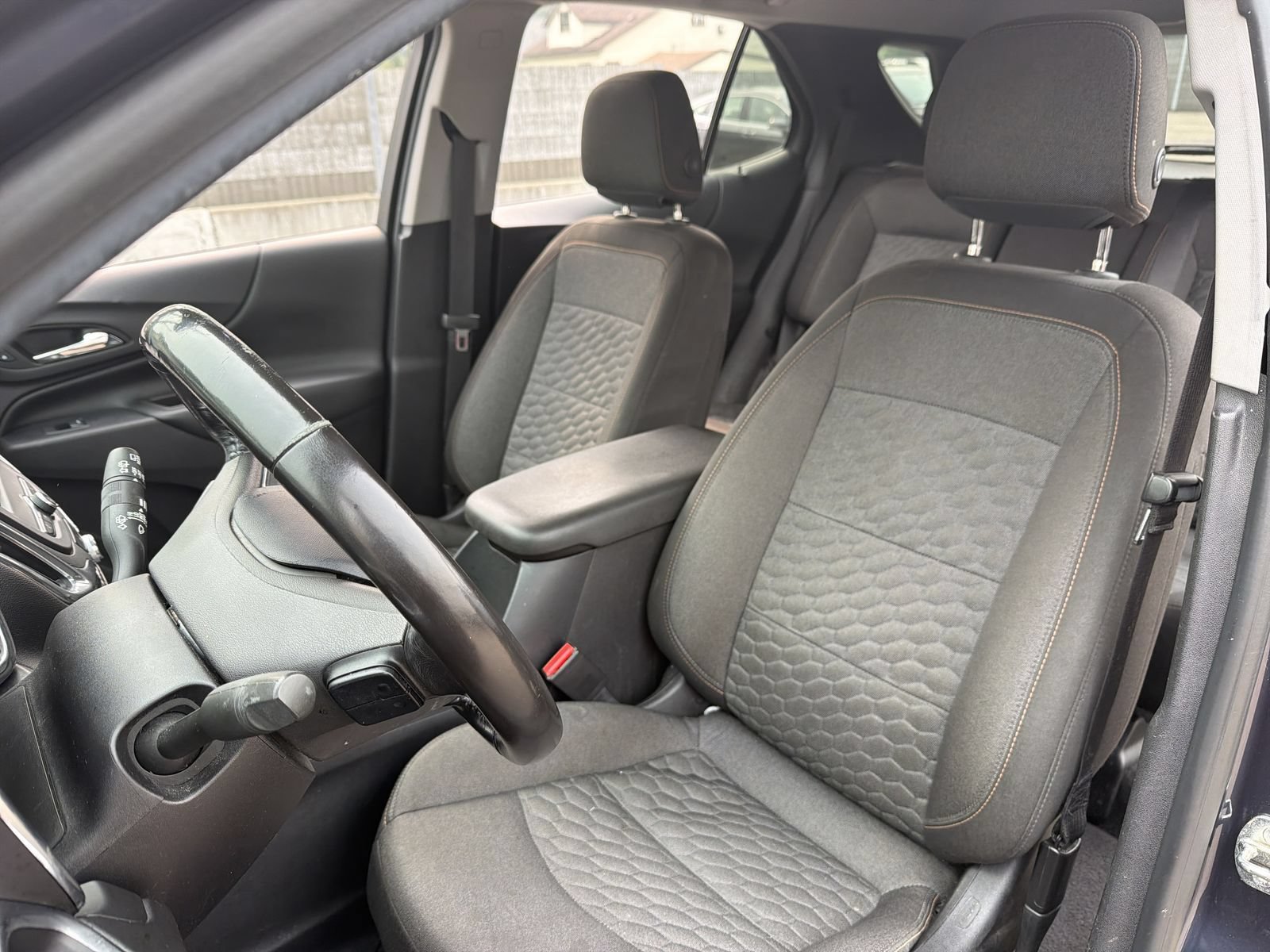 Used 2019 Chevrolet Equinox LT FWD image 18
