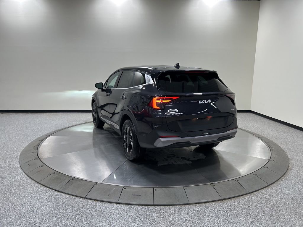New 2026 Kia Sportage LX image 7