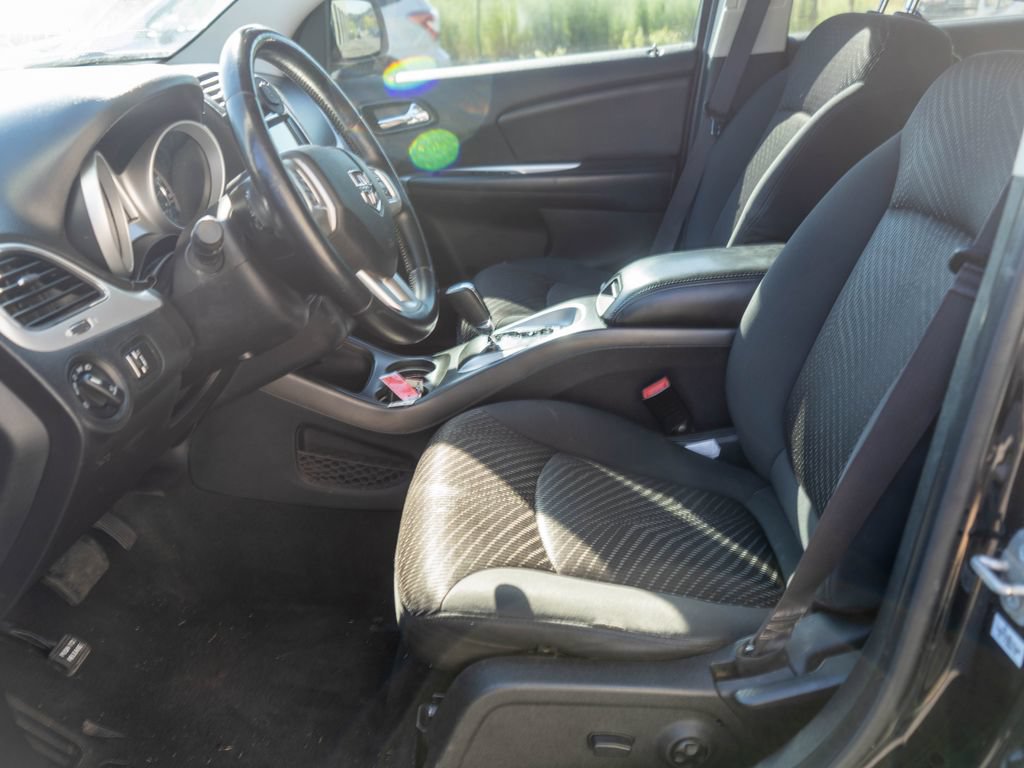 Used 2015 Dodge Journey SXT w/ Flexible Seating Group FWD image 12