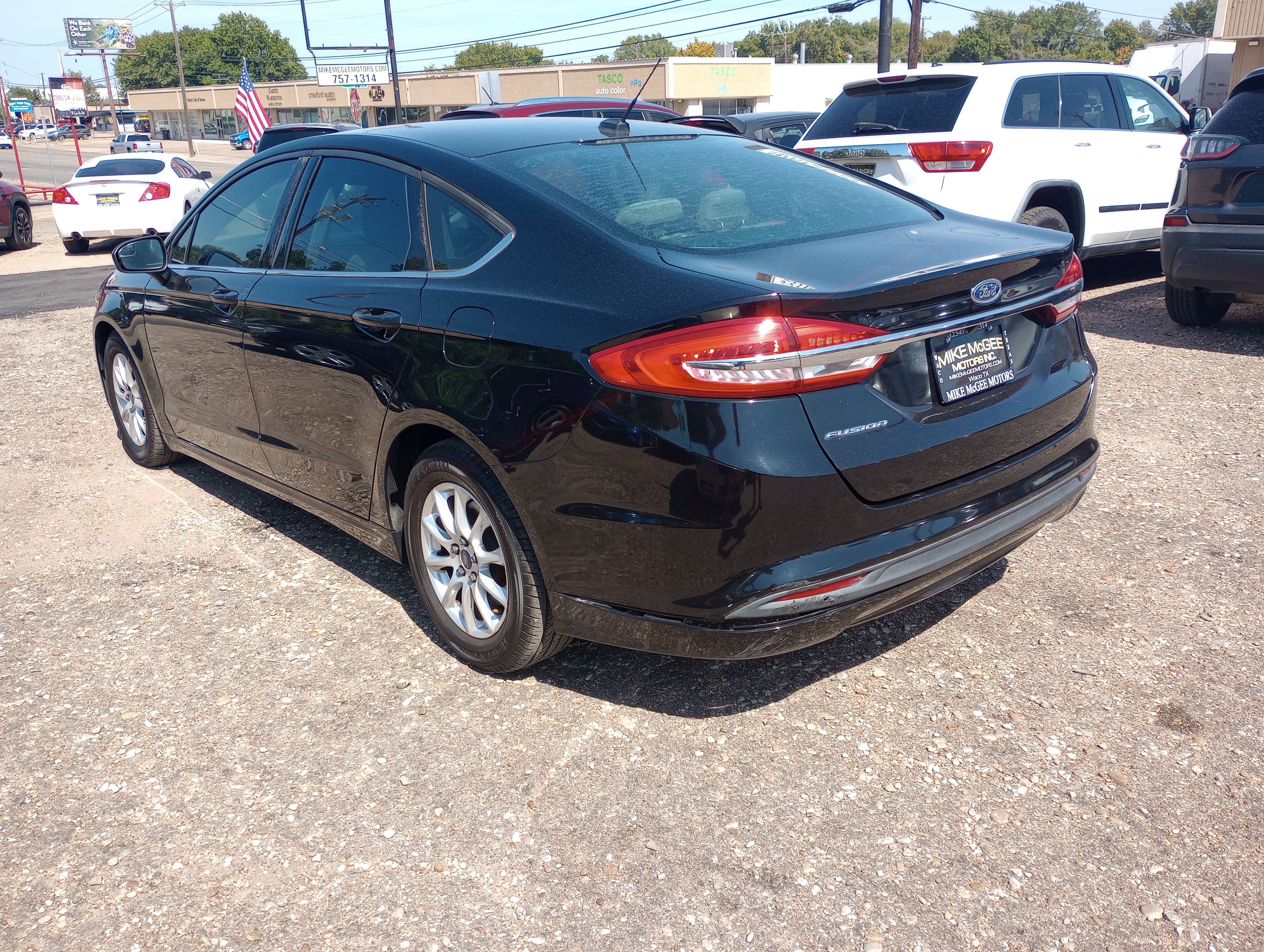 Used 2017 Ford Fusion S FWD image 5