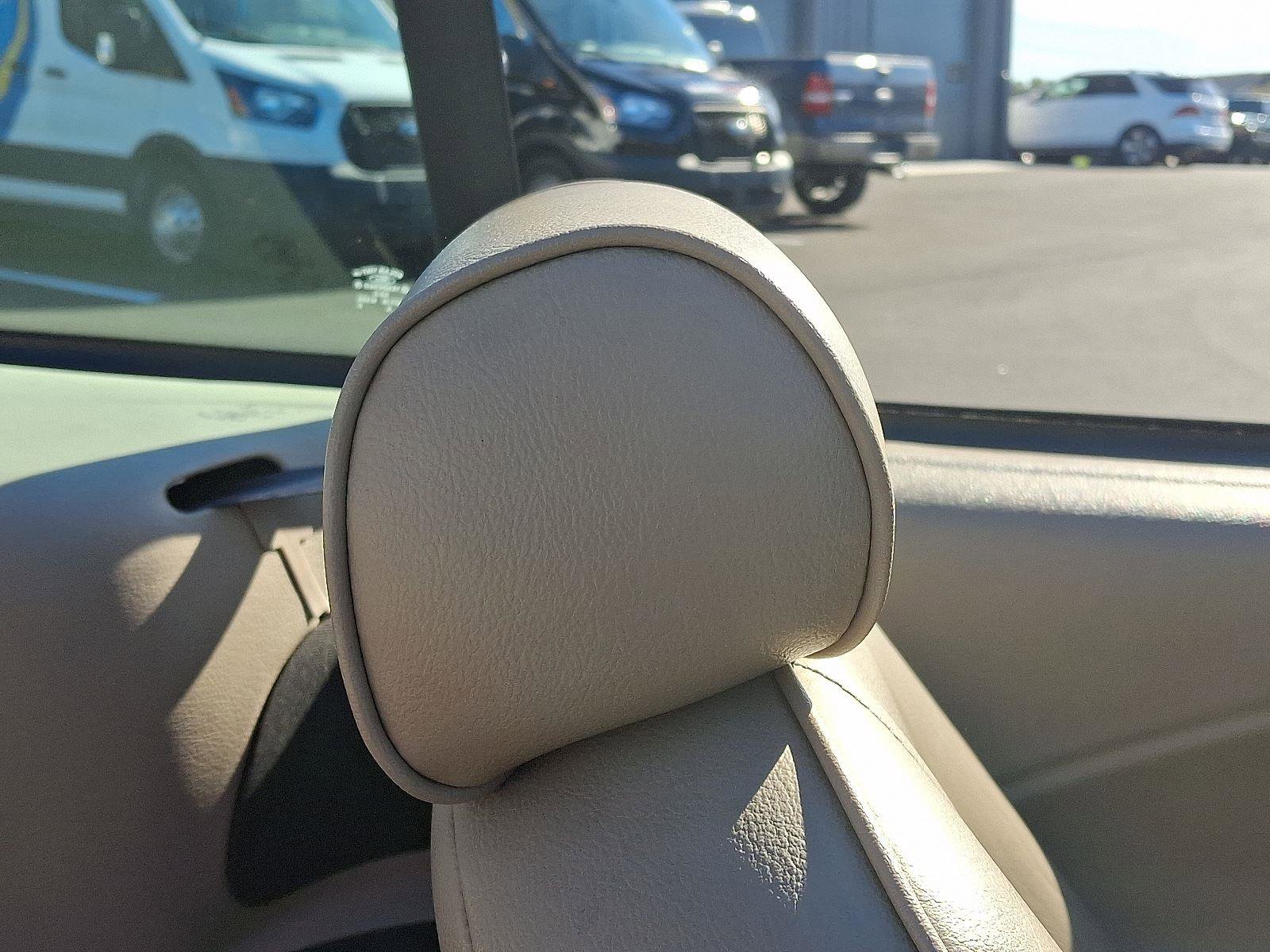 Used 2004 Ford Mustang Deluxe image 13