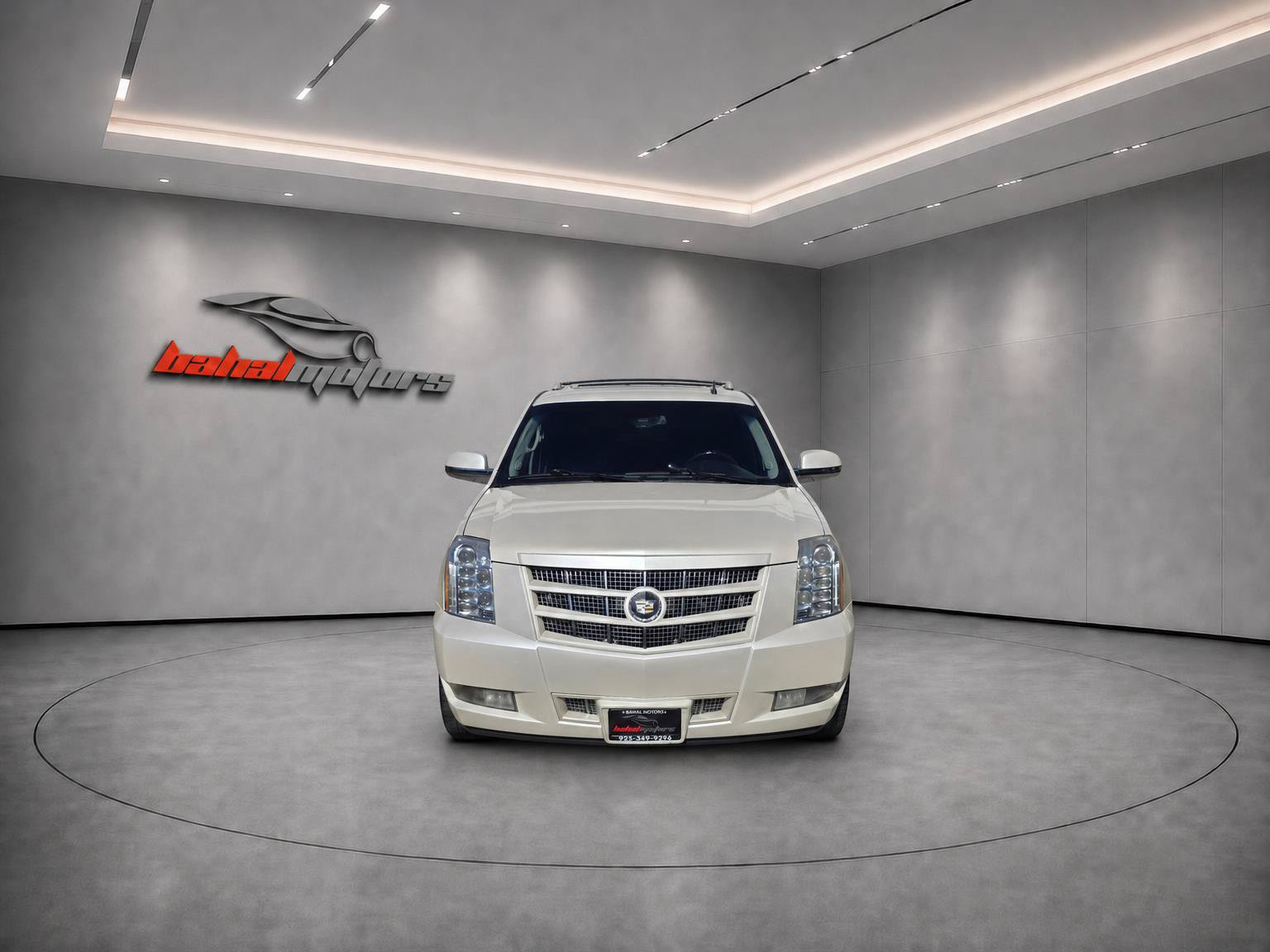 Used 2012 Cadillac Escalade ESV Premium AWD/4WD image 2