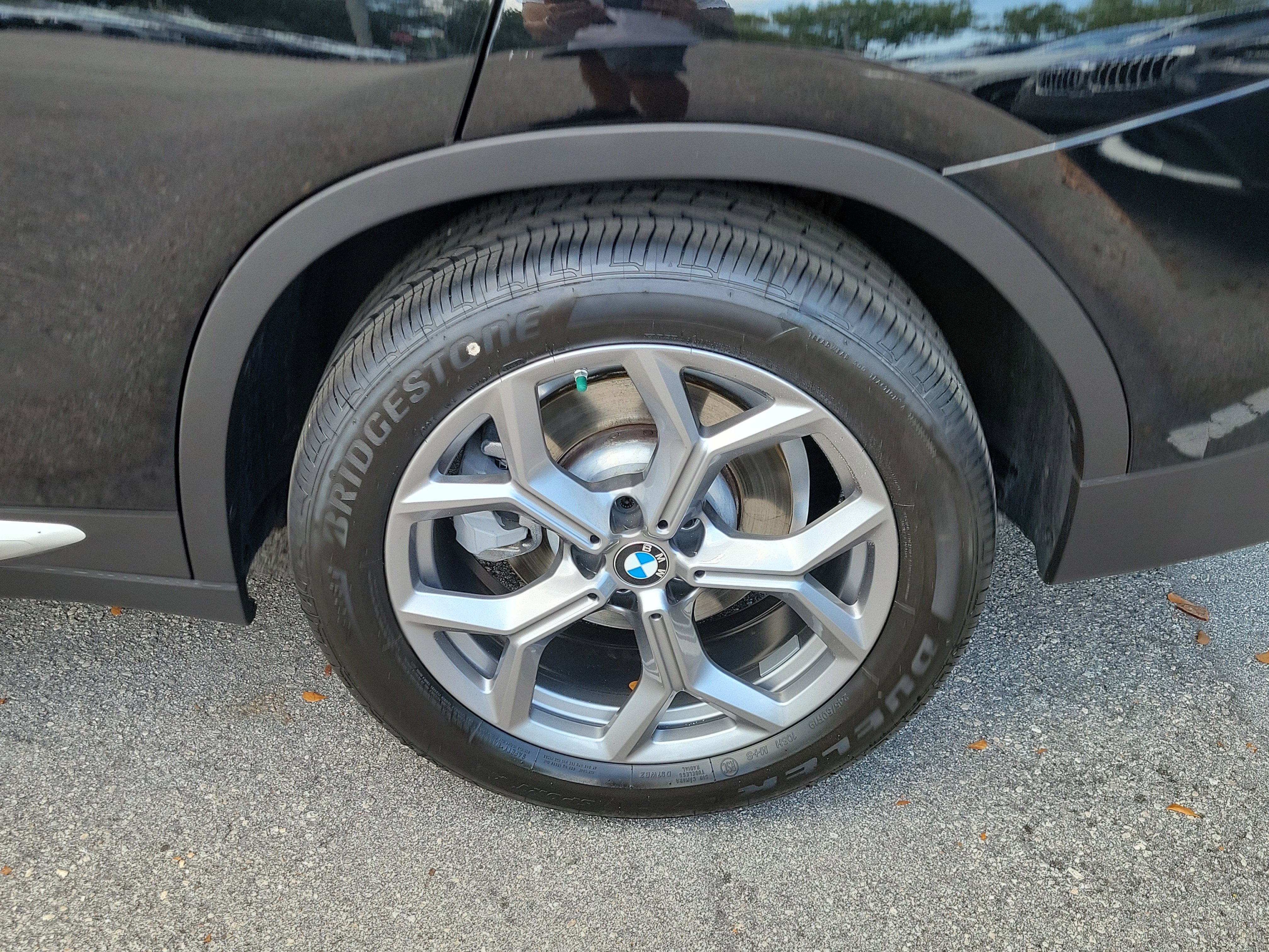 Certified 2024 BMW X3 sDrive30i w/ Convenience Package RWD image 9