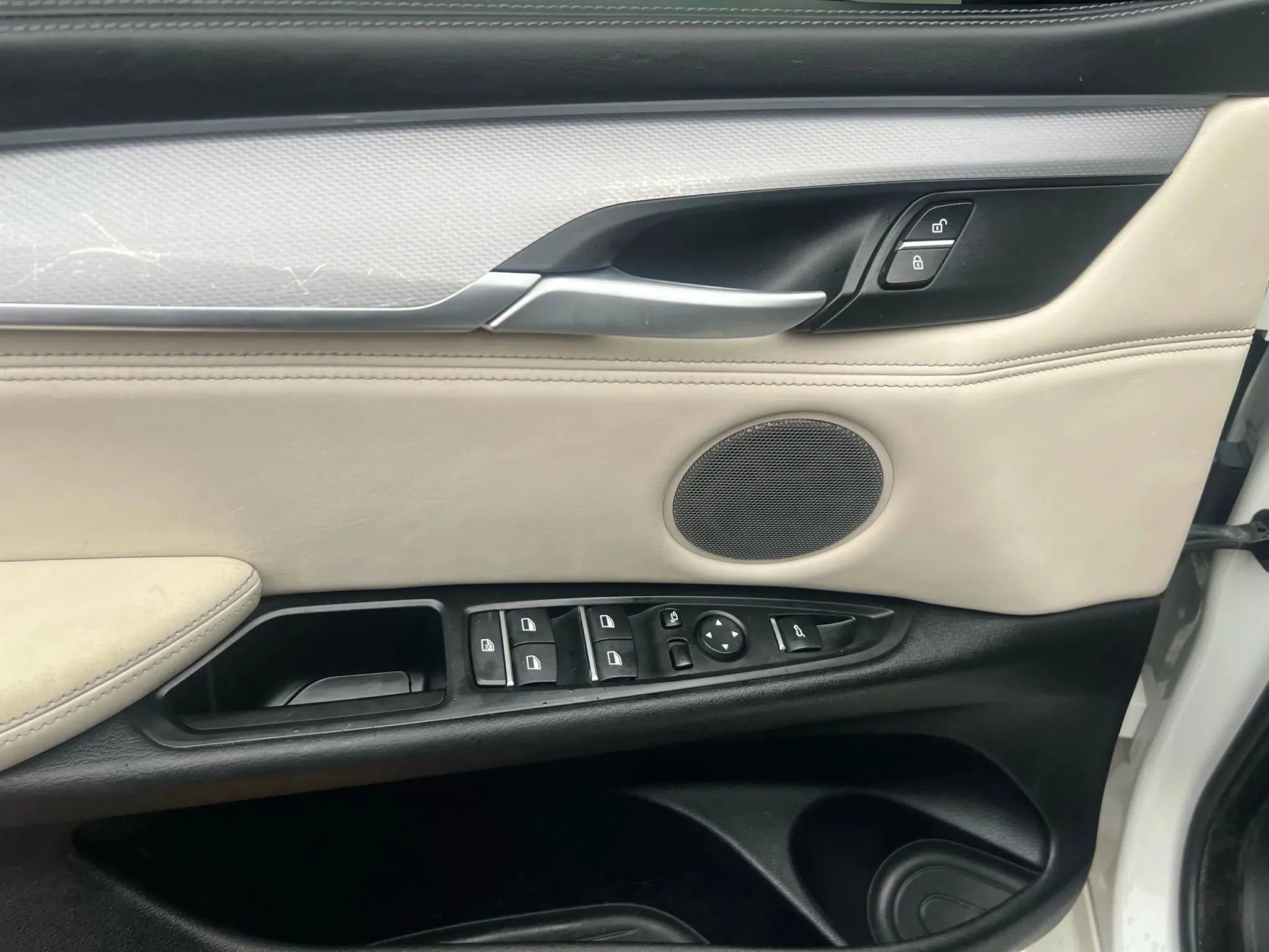 Used 2018 BMW X6 xDrive50i image 25