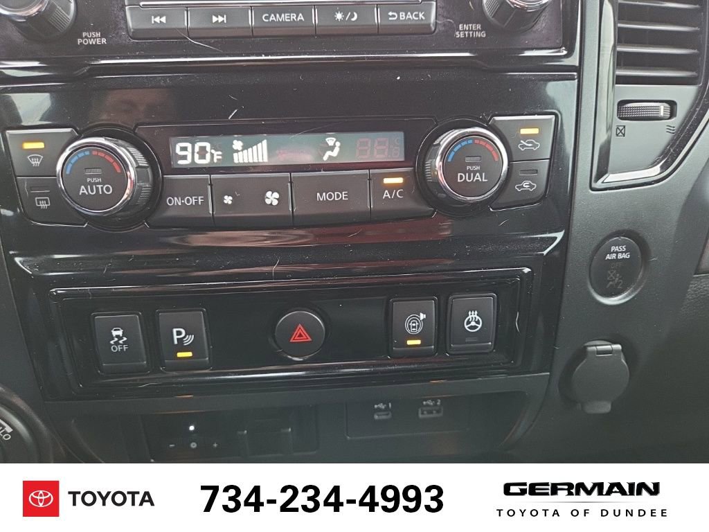 Used 2020 Nissan Titan PRO-4X w/ Pro-4x Convenience Package image 29