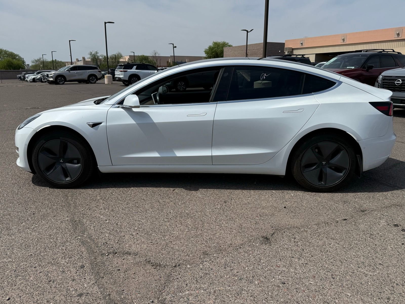 Used 2019 Tesla Model 3 Standard Range image 8