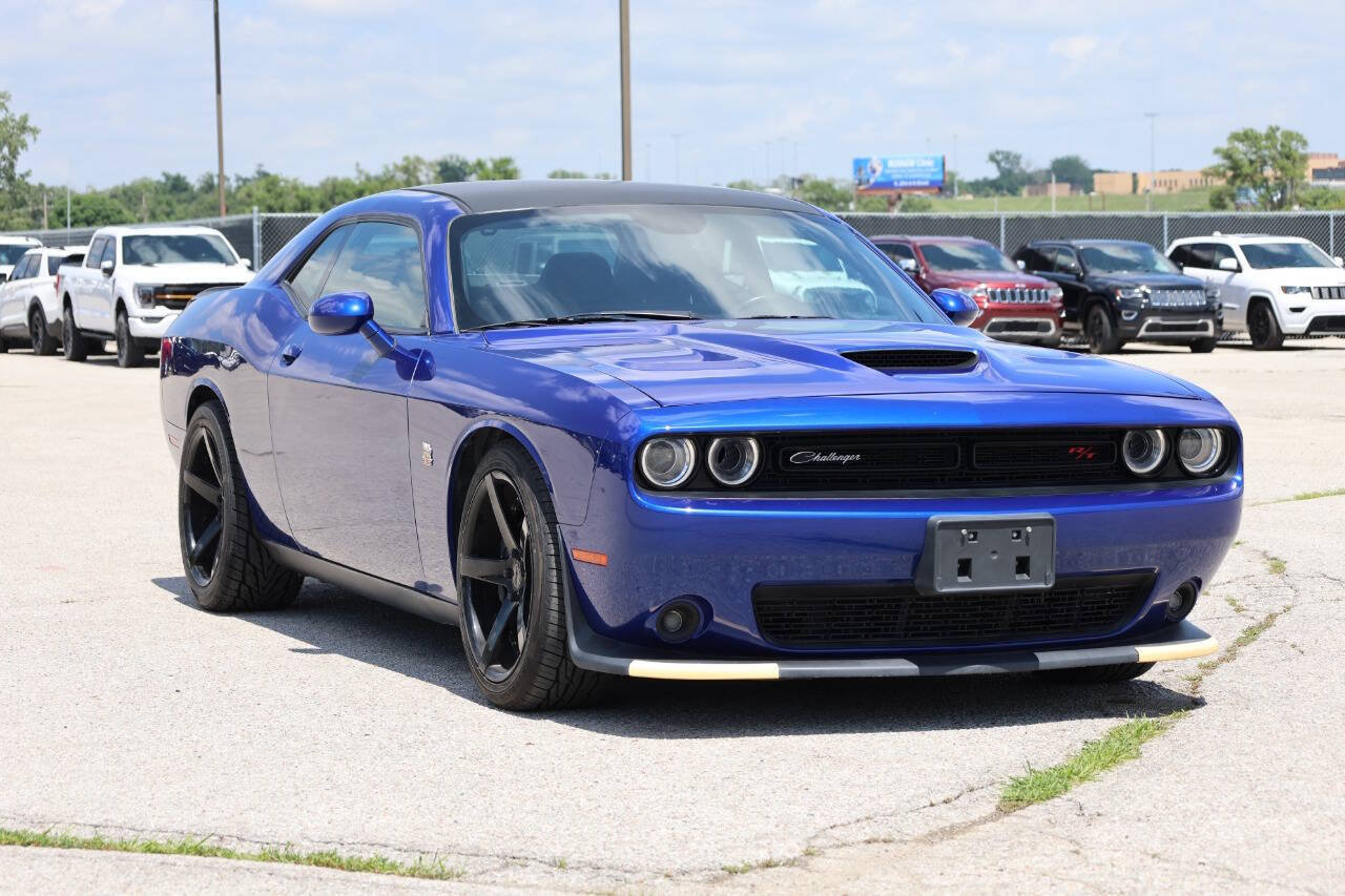 Used 2021 Dodge Challenger R/T Scat Pack RWD image 4