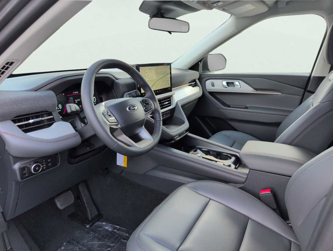 New 2025 Ford Explorer Active w/ Active Comfort Package image 8