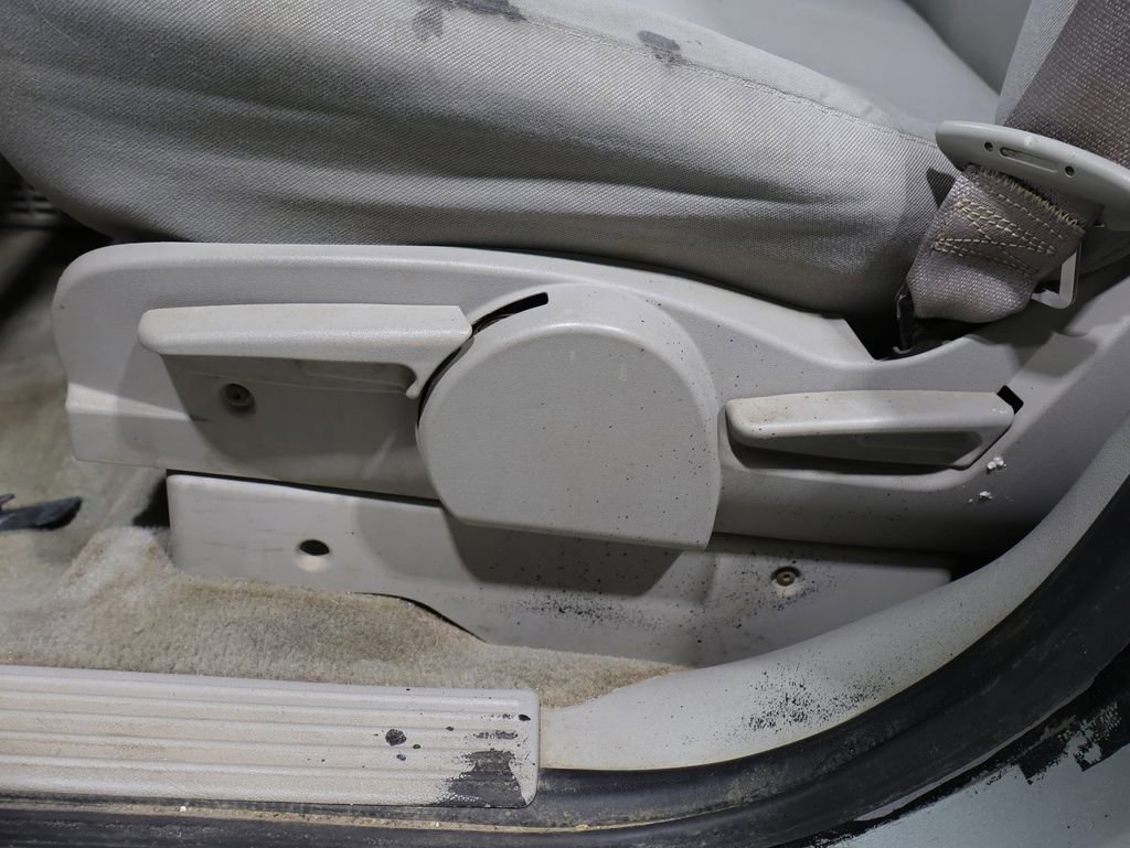 Used 2006 Chevrolet Equinox LS AWD/4WD image 11