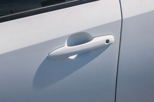 Used 2025 Toyota Corolla SE w/ Convenience Package FWD image 9