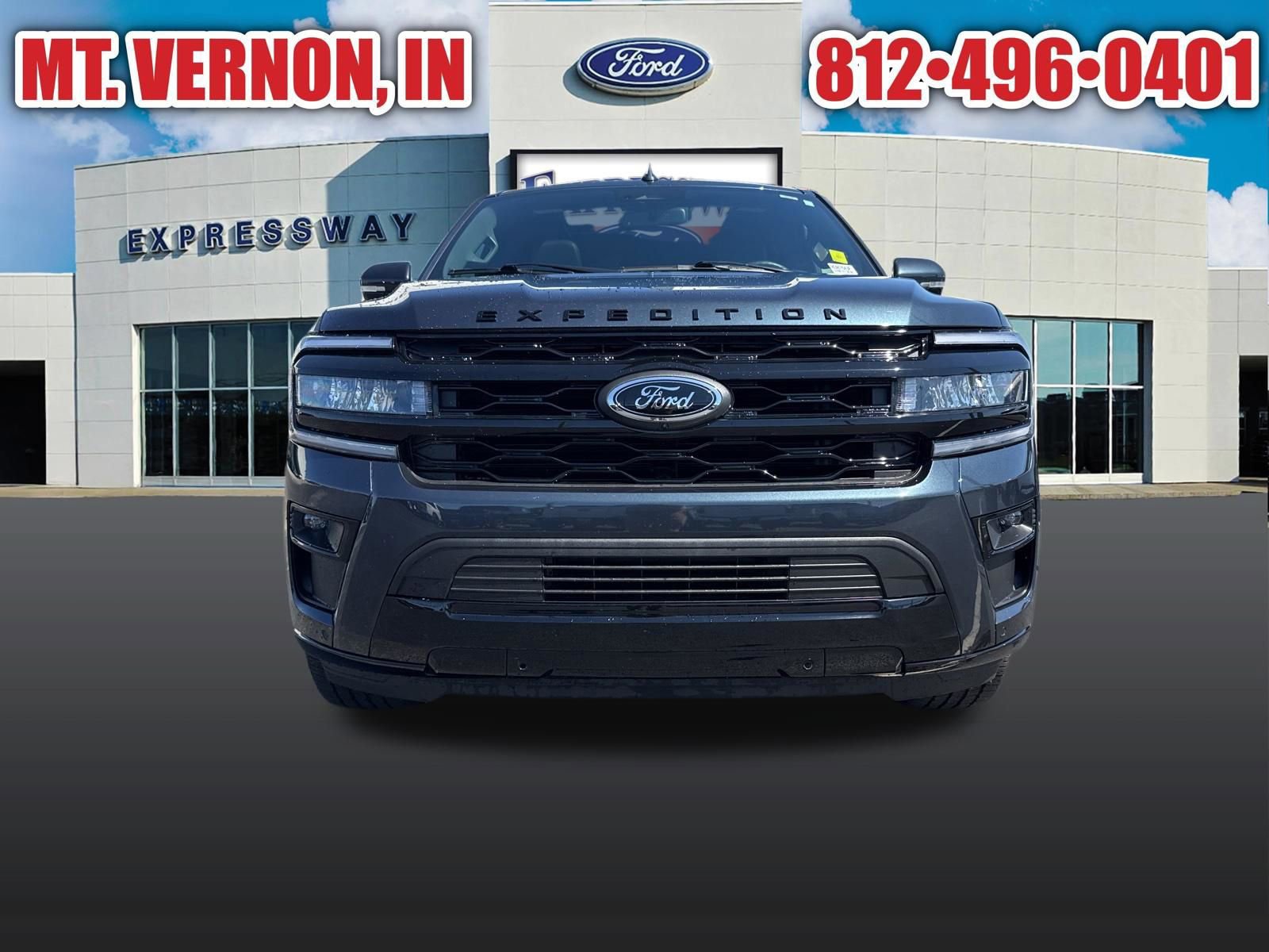 Used 2024 Ford Expedition Limited AWD/4WD image 2