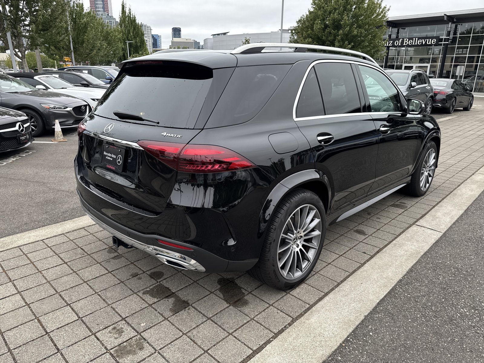 Certified 2024 Mercedes-Benz GLE 450 4MATIC image 3