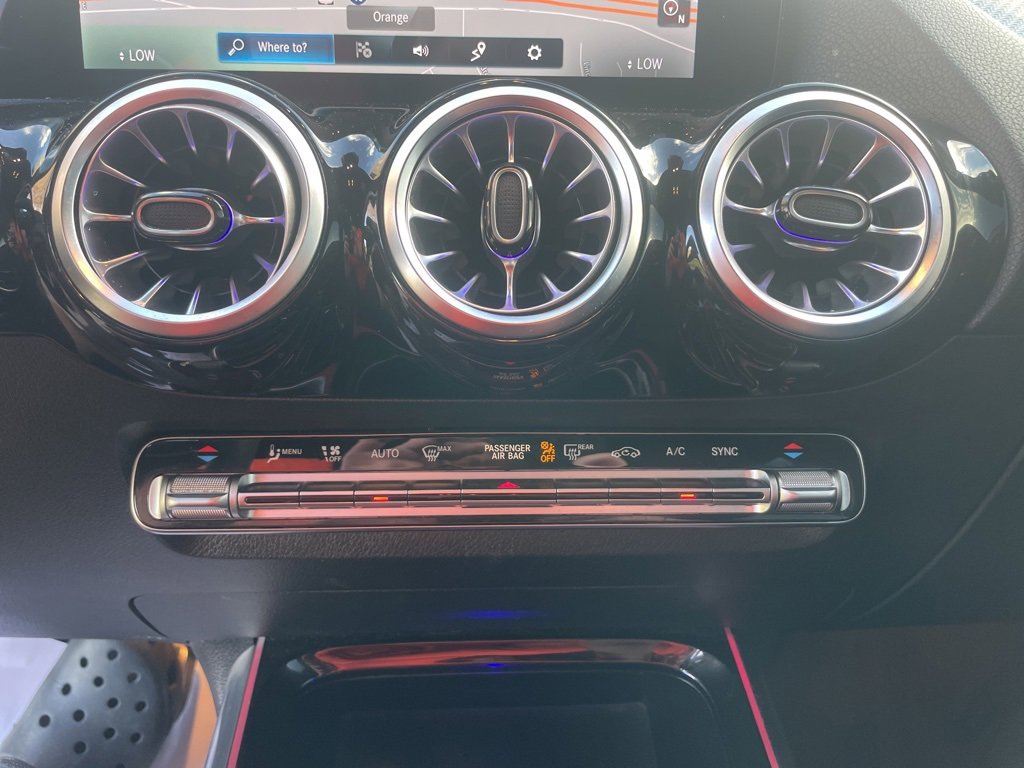 Used 2022 Mercedes-Benz GLA 35 AMG 4MATIC image 22