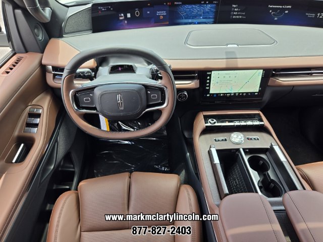 New 2026 Lincoln Navigator Reserve AWD/4WD image 12