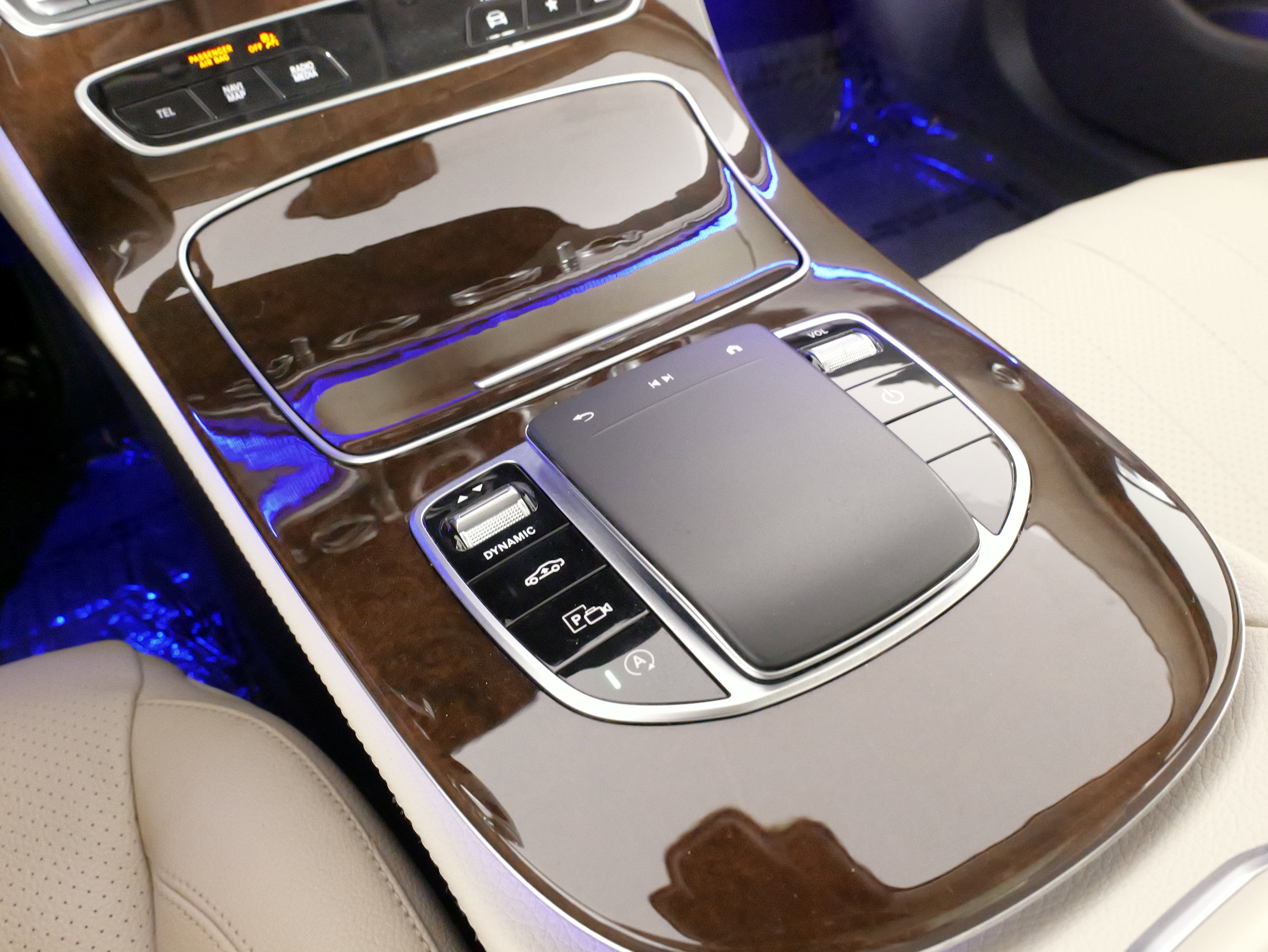 Used 2021 Mercedes-Benz E 350 4MATIC Sedan w/ Premium Package image 56