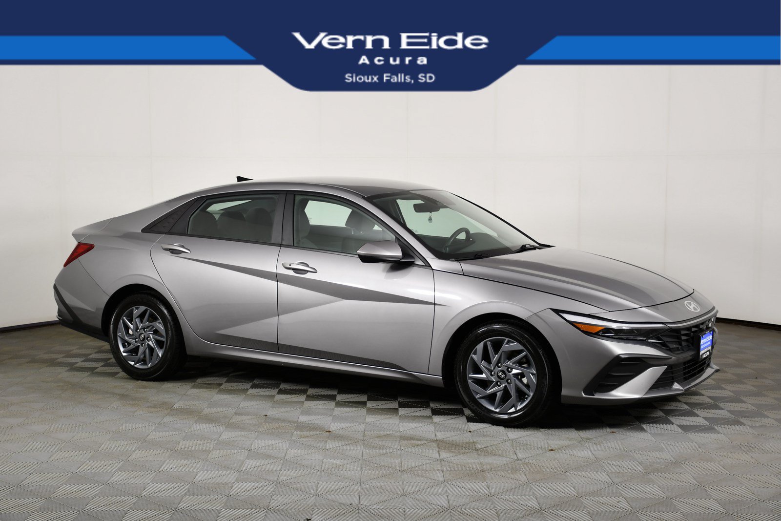 Used 2024 Hyundai Elantra SEL