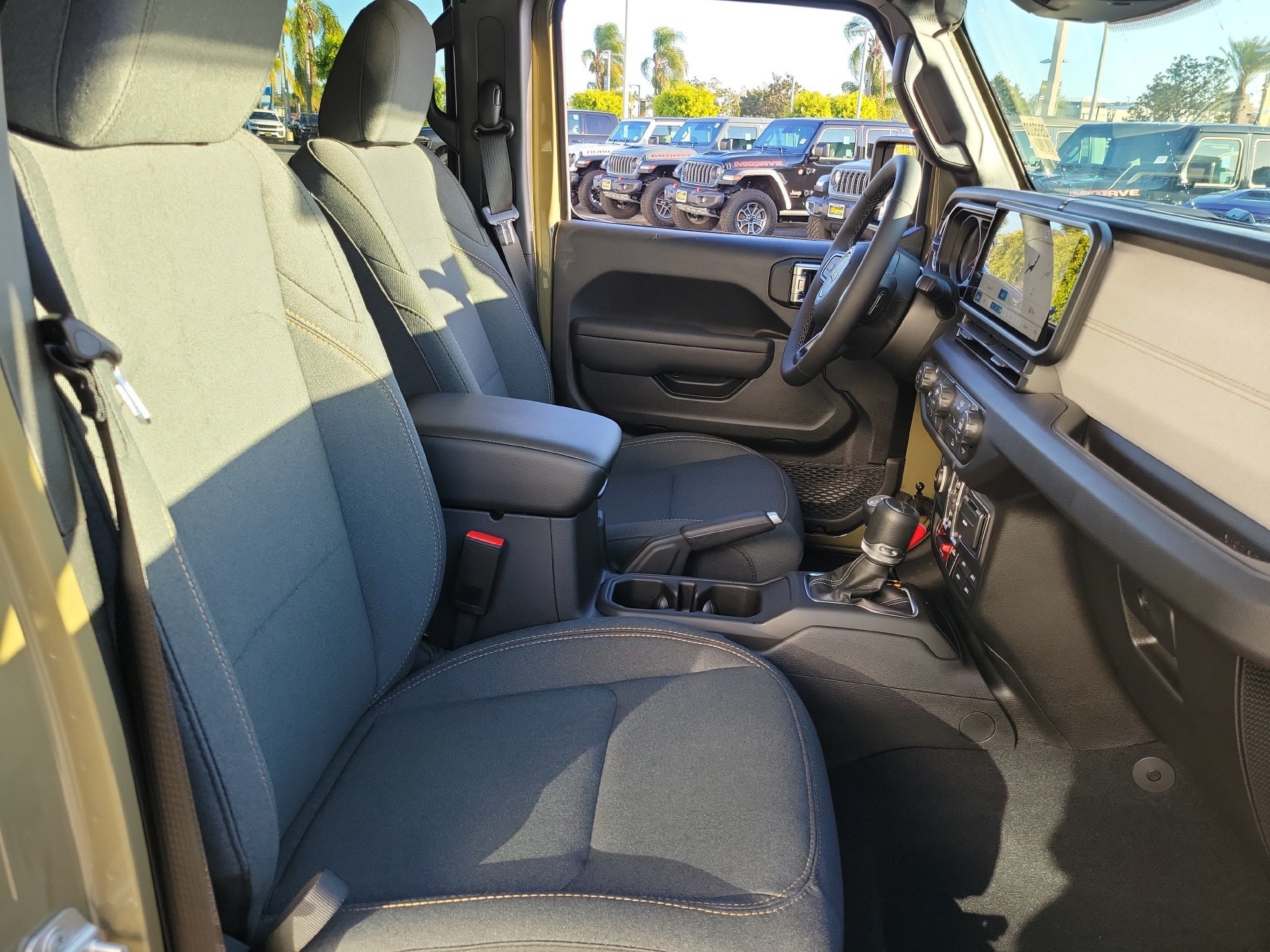 New 2026 Jeep Gladiator Sport AWD/4WD image 15