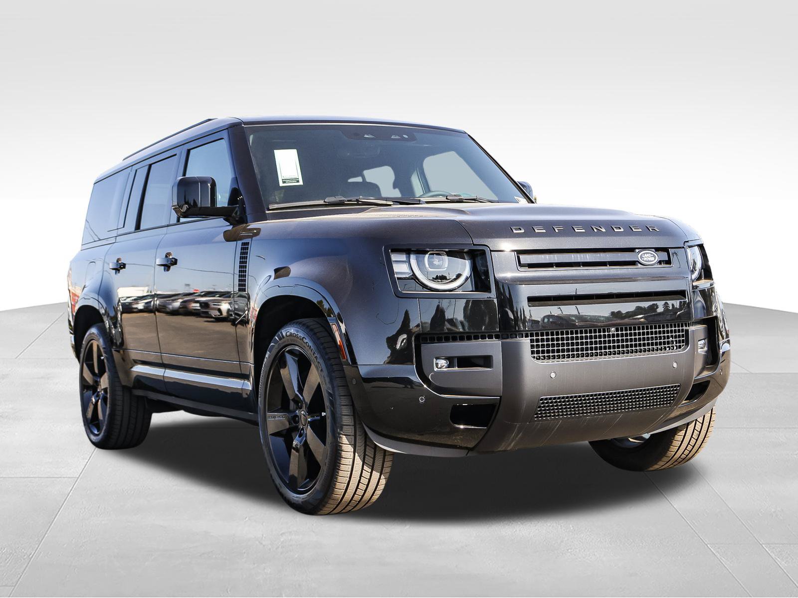New 2026 Land Rover Defender 130 X-Dynamic SE AWD/4WD image 3