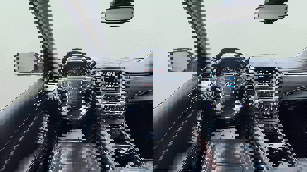 Used 2018 GMC Yukon SLT w/ Open Road Package image 11