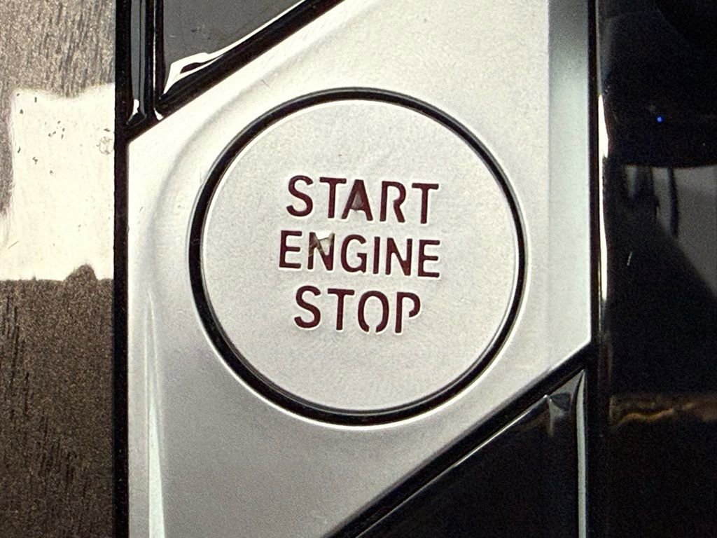 Used 2023 BMW X5 sDrive40i w/ Climate Comfort Package image 25