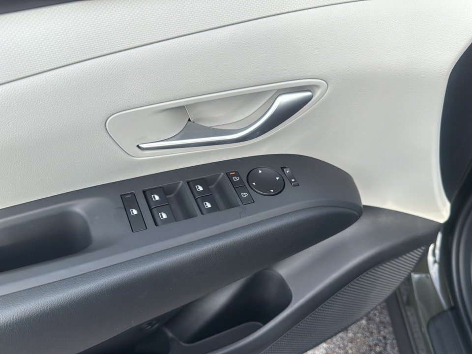 New 2026 Hyundai Tucson SEL image 23
