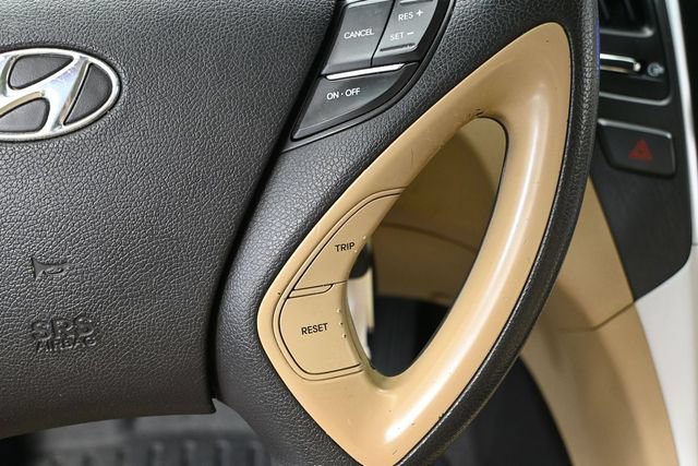 Used 2011 Hyundai Sonata GLS FWD image 21
