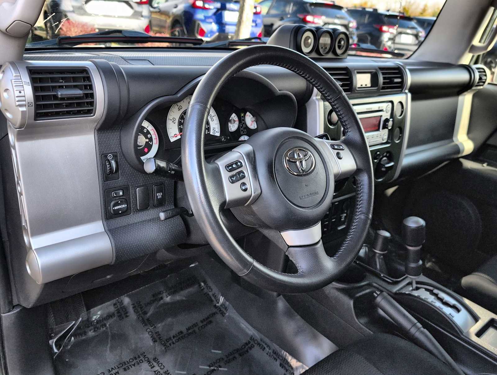 Used 2012 Toyota FJ Cruiser 4WD w/ Upgrade Pkg image 10