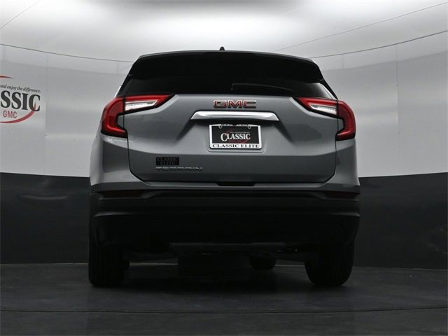 Used 2024 GMC Terrain SLE w/ Driver Convenience Package image 30