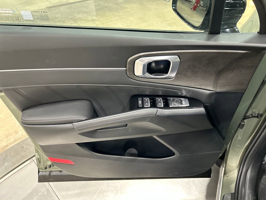 New 2025 Kia Sorento SX image 12