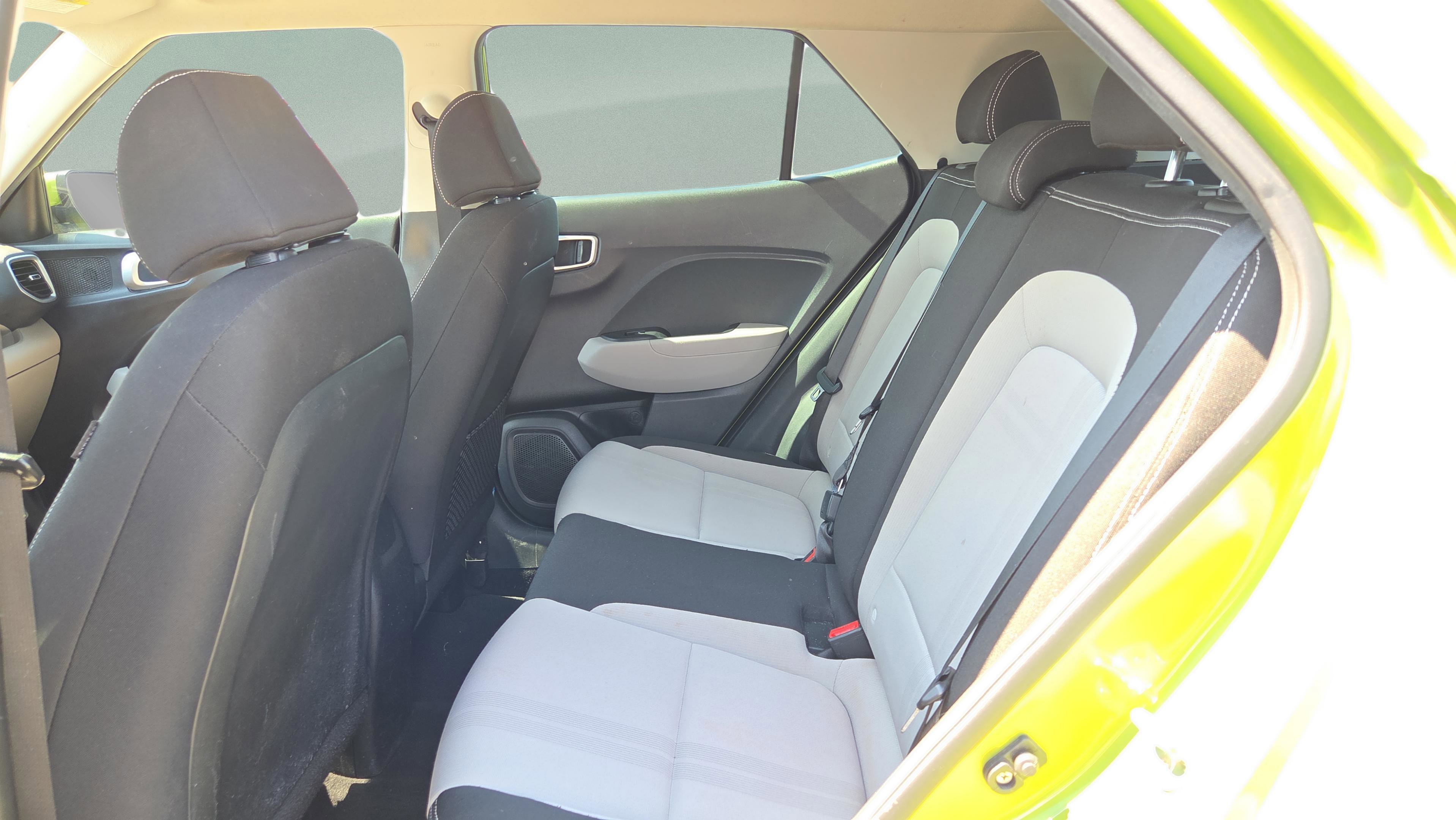 Used 2020 Hyundai Venue SEL image 13