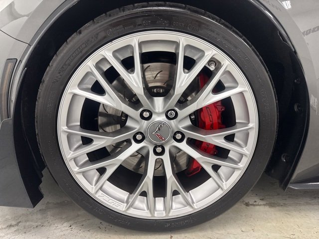 Used 2016 Chevrolet Corvette Z06 w/ 2LZ Preferred Equipment Group image 36