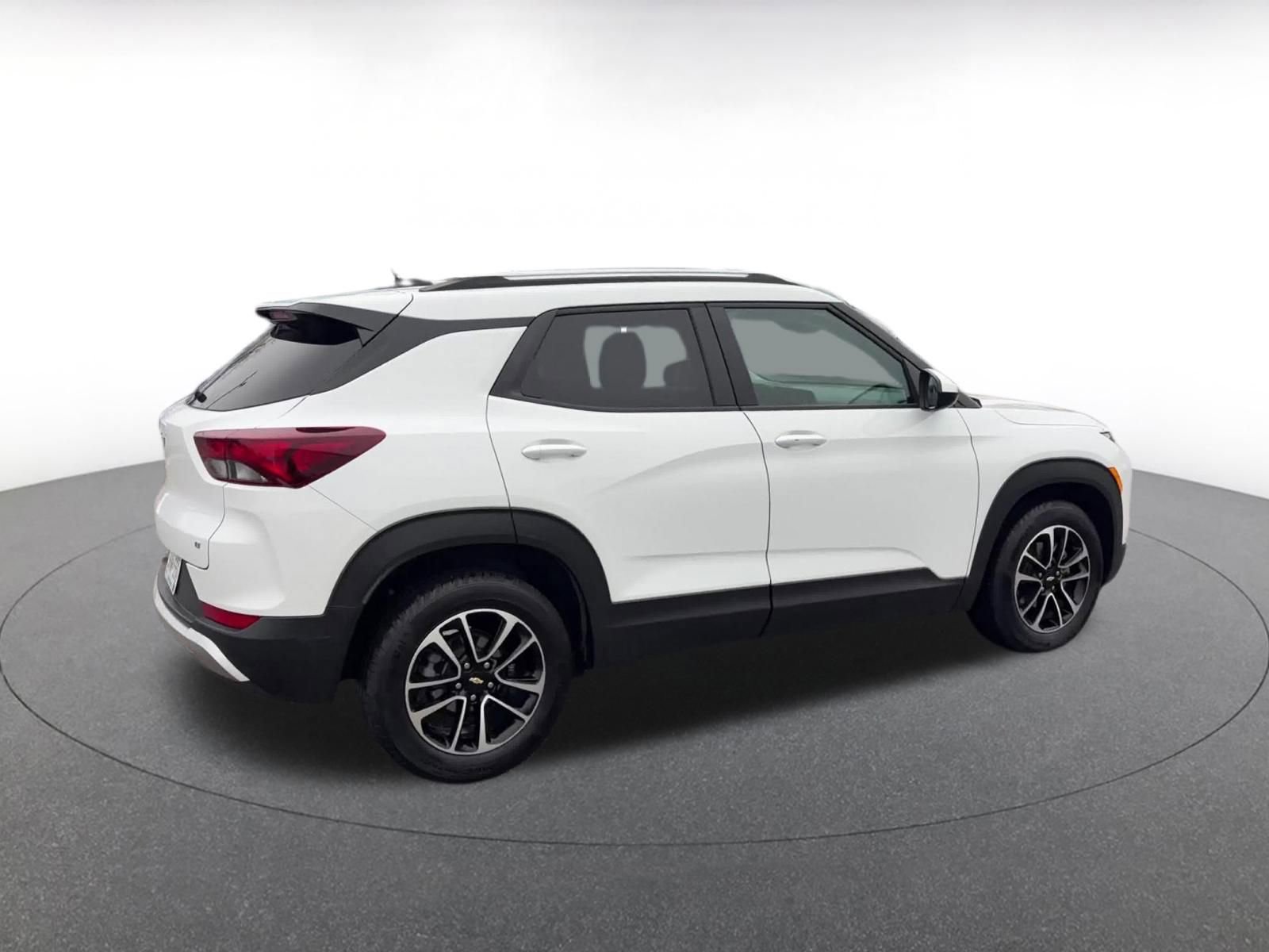 Used 2025 Chevrolet TrailBlazer LT image 15