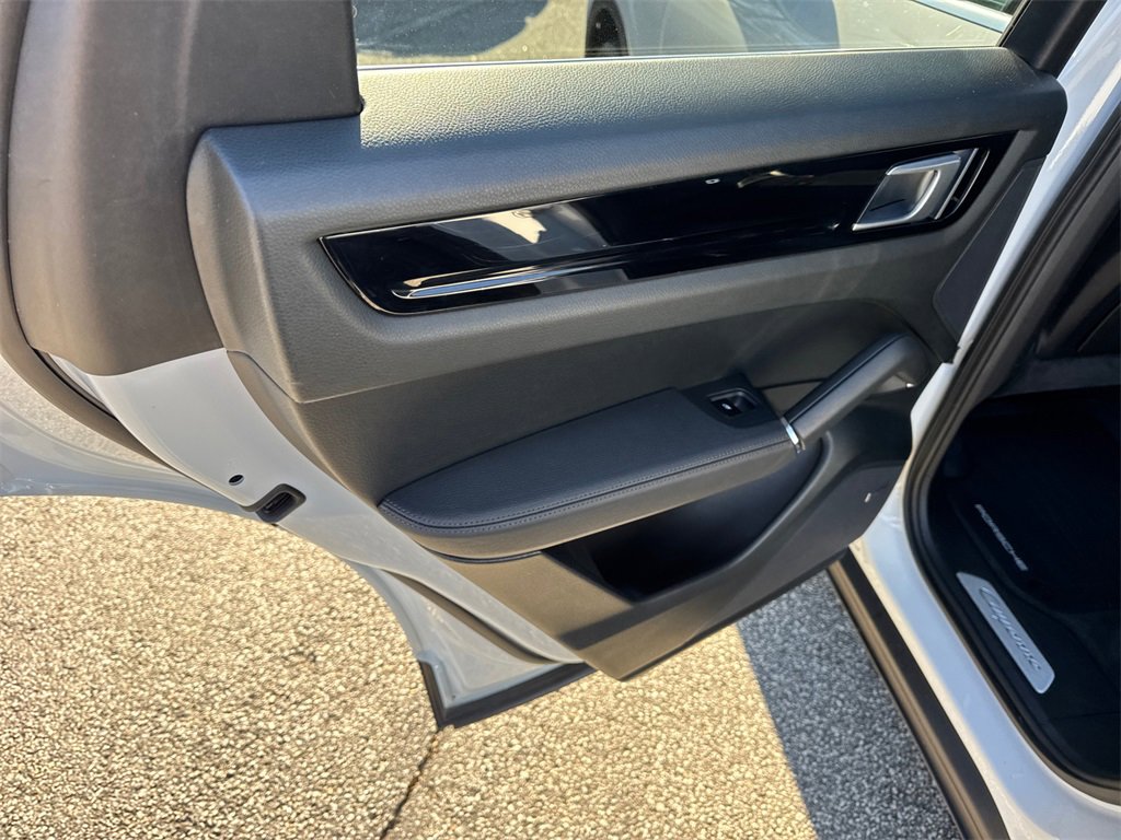 Used 2019 Porsche Cayenne image 21