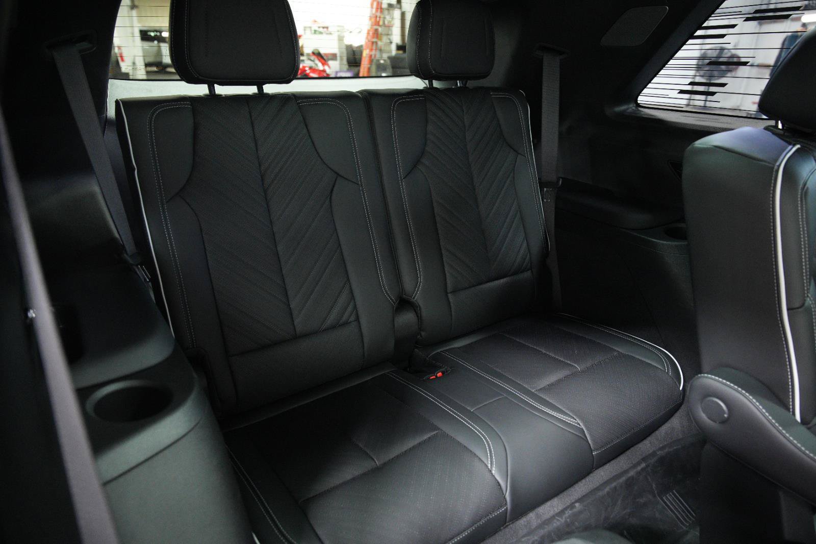 Used 2026 Cadillac Vistiq Platinum w/ LPO, Floor Liner Package AWD/4WD image 23