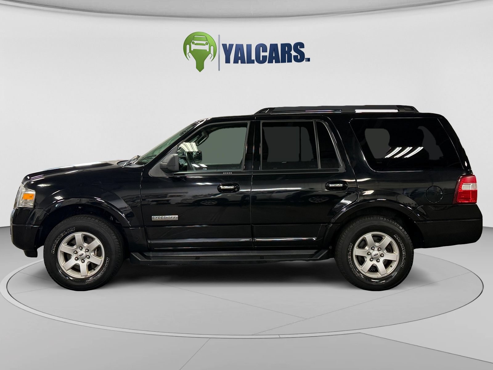 Used 2008 Ford Expedition XLT AWD/4WD image 2